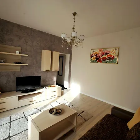 Like Apartment *