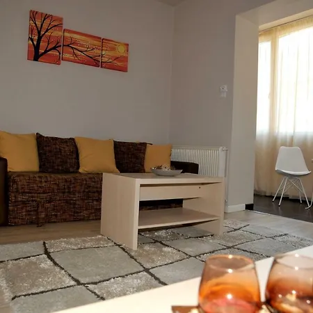 Apartment Like *